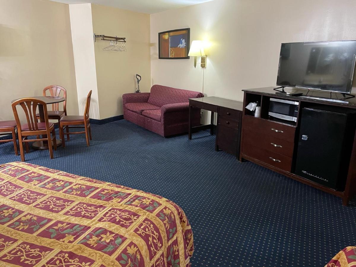 American Inn And Suites Countryside Kültér fotó