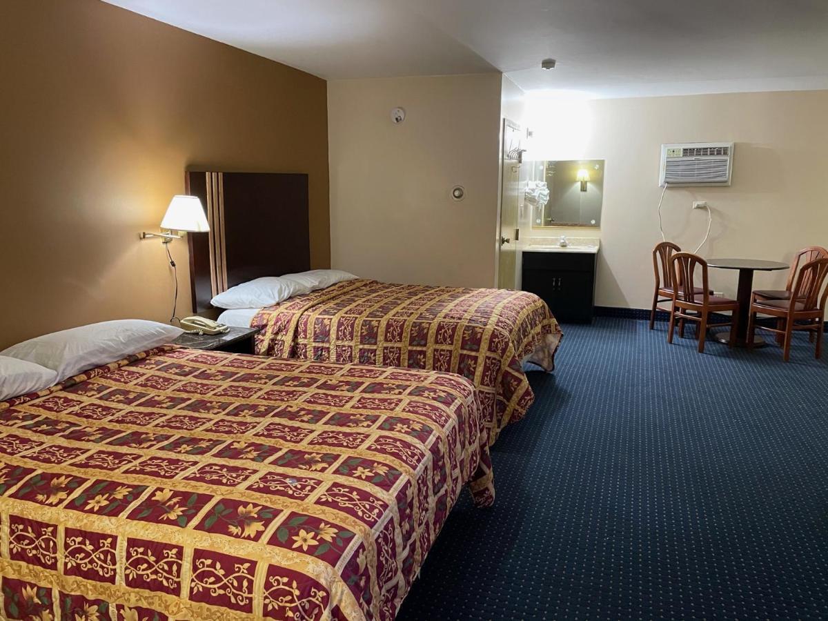 American Inn And Suites Countryside Kültér fotó
