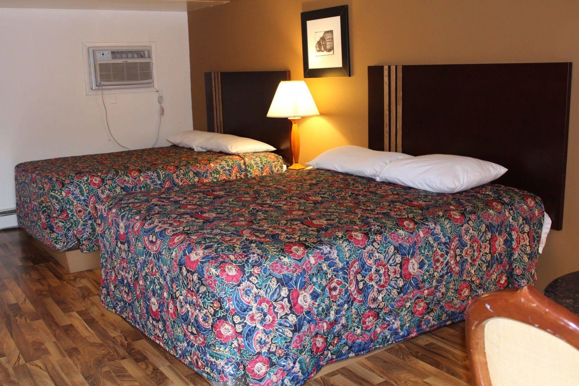 American Inn And Suites Countryside Kültér fotó