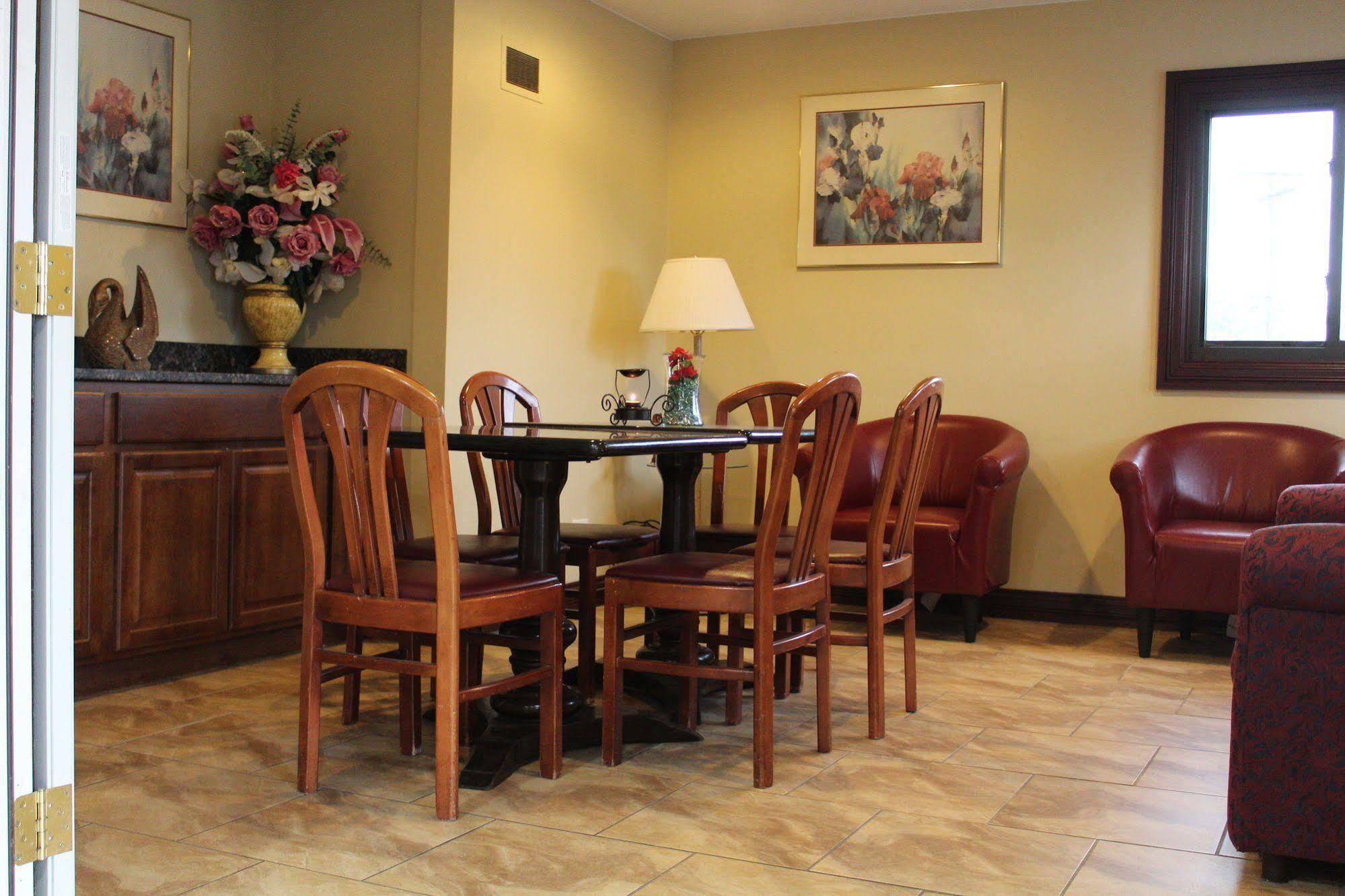 American Inn And Suites Countryside Kültér fotó